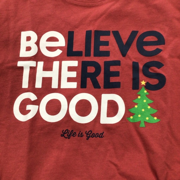 Men’s Christmas Life is Good Tee NWT Multiple Sizes - Picture 3 of 5